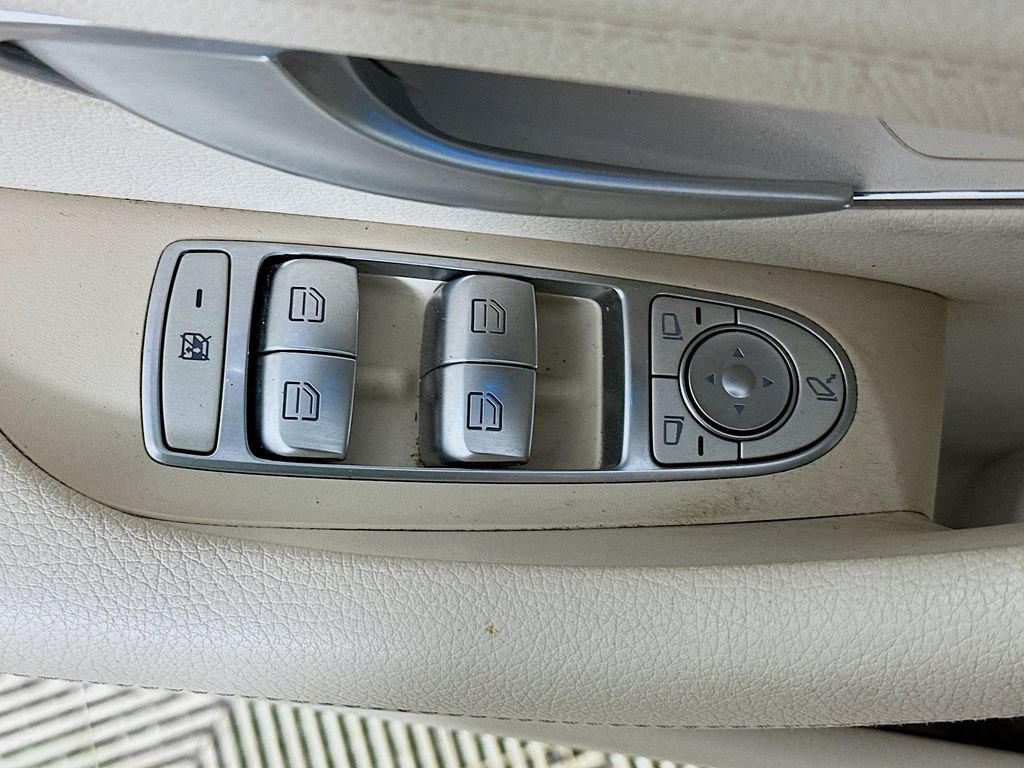 Used 2018 Mercedes-Benz E 300 image 22