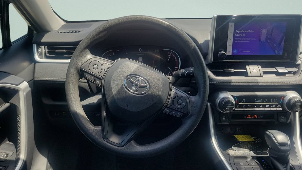 Used 2023 Toyota RAV4 XLE w/ Convenience Package FWD image 12