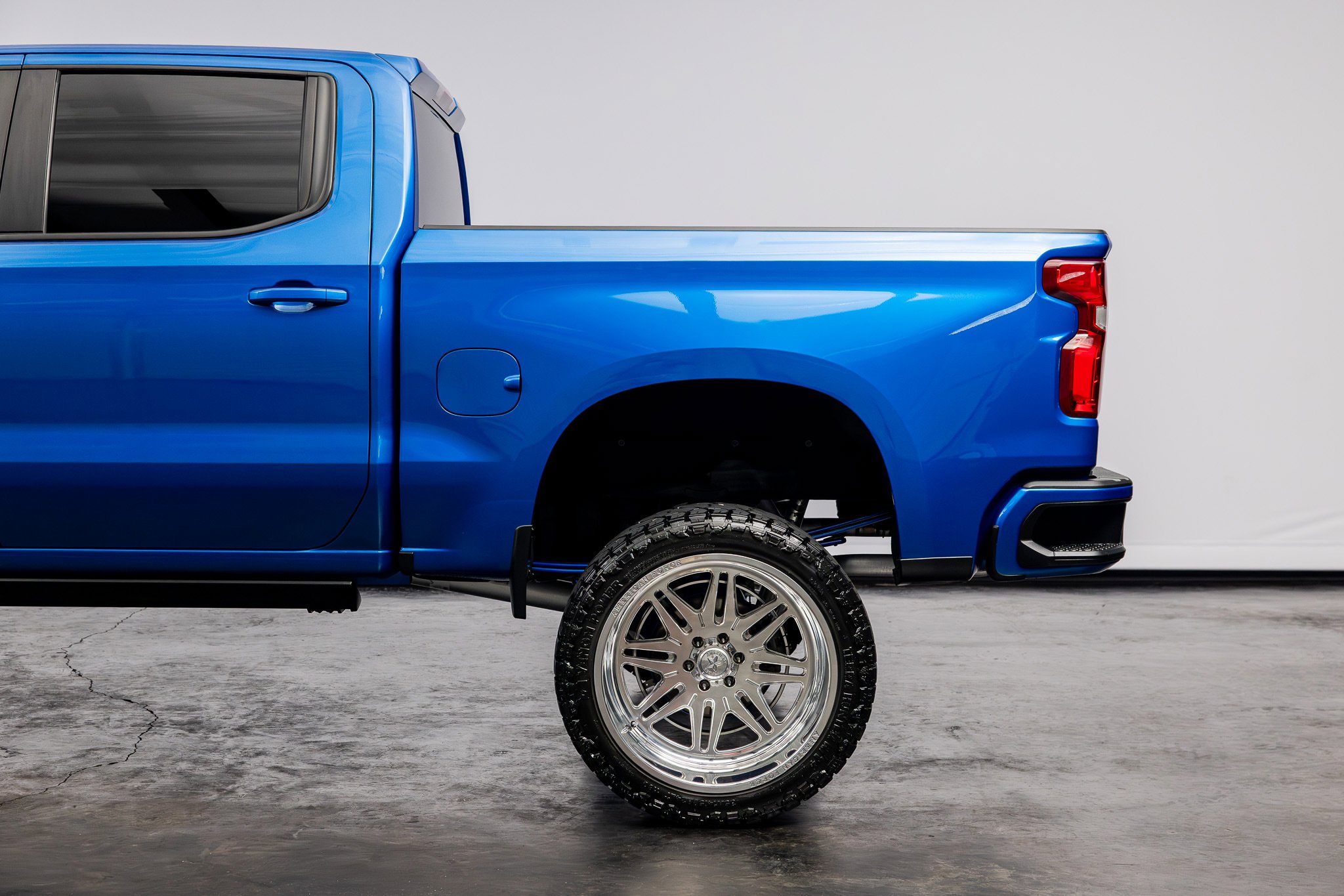 Used 2023 Chevrolet Silverado 1500 RST AWD/4WD image 16