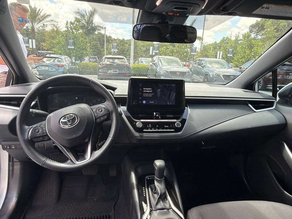 Used 2025 Toyota Corolla SE FWD image 25