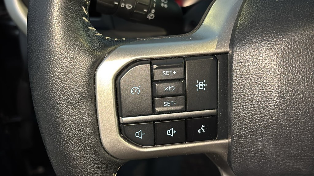 Used 2024 Ford Expedition Max XLT AWD/4WD image 14