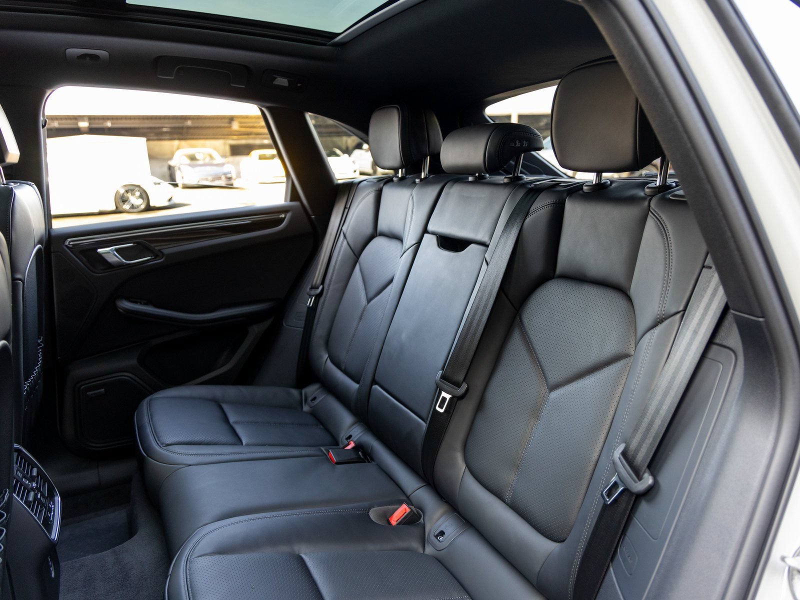 New 2026 Porsche Macan AWD/4WD image 45