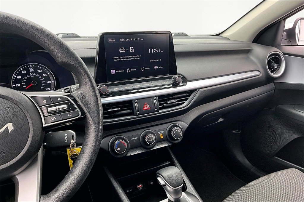 Used 2024 Kia Forte LXS w/ LXS Technology Package image 6