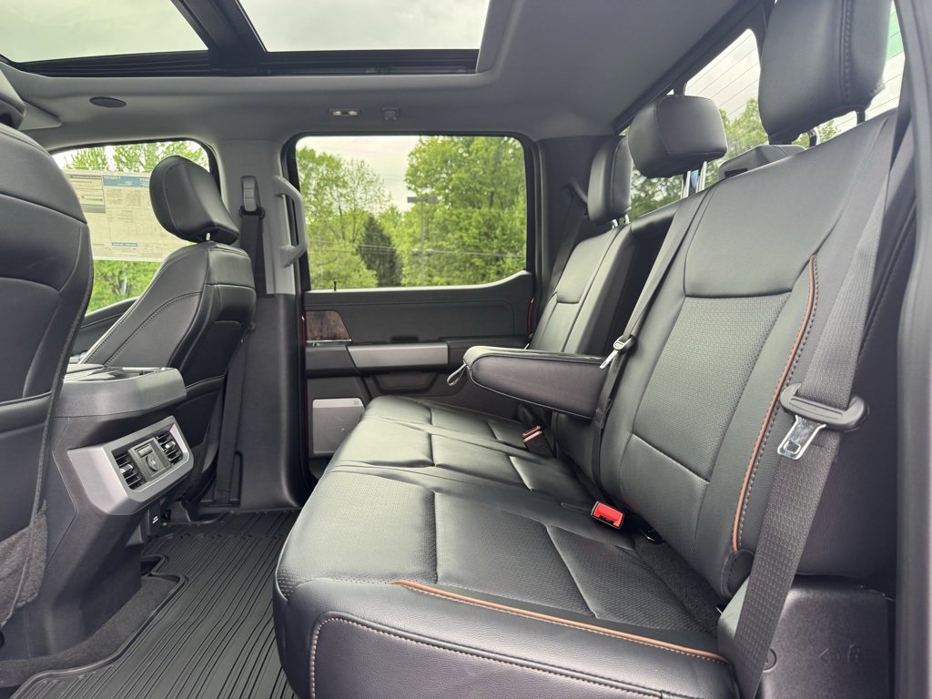 New 2025 Ford F350 Lariat w/ Lariat Ultimate Package image 23