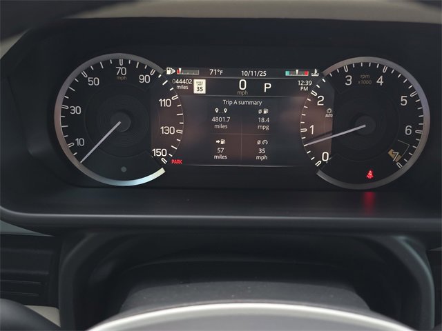 Used 2023 Land Rover Defender 130 X-Dynamic SE image 20