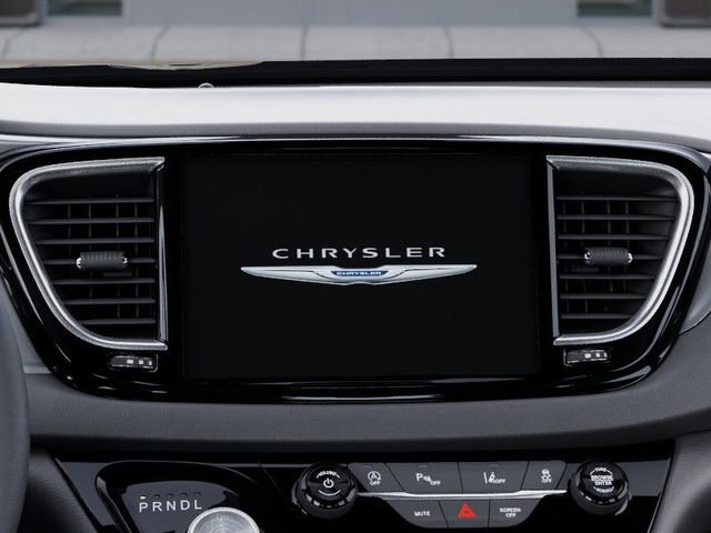 New 2025 Chrysler Voyager LX image 18