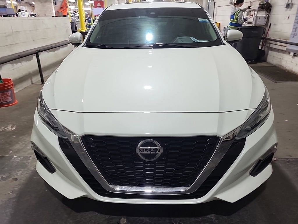 Used 2022 Nissan Altima 2.5 SV w/ SV Premium Package image 6