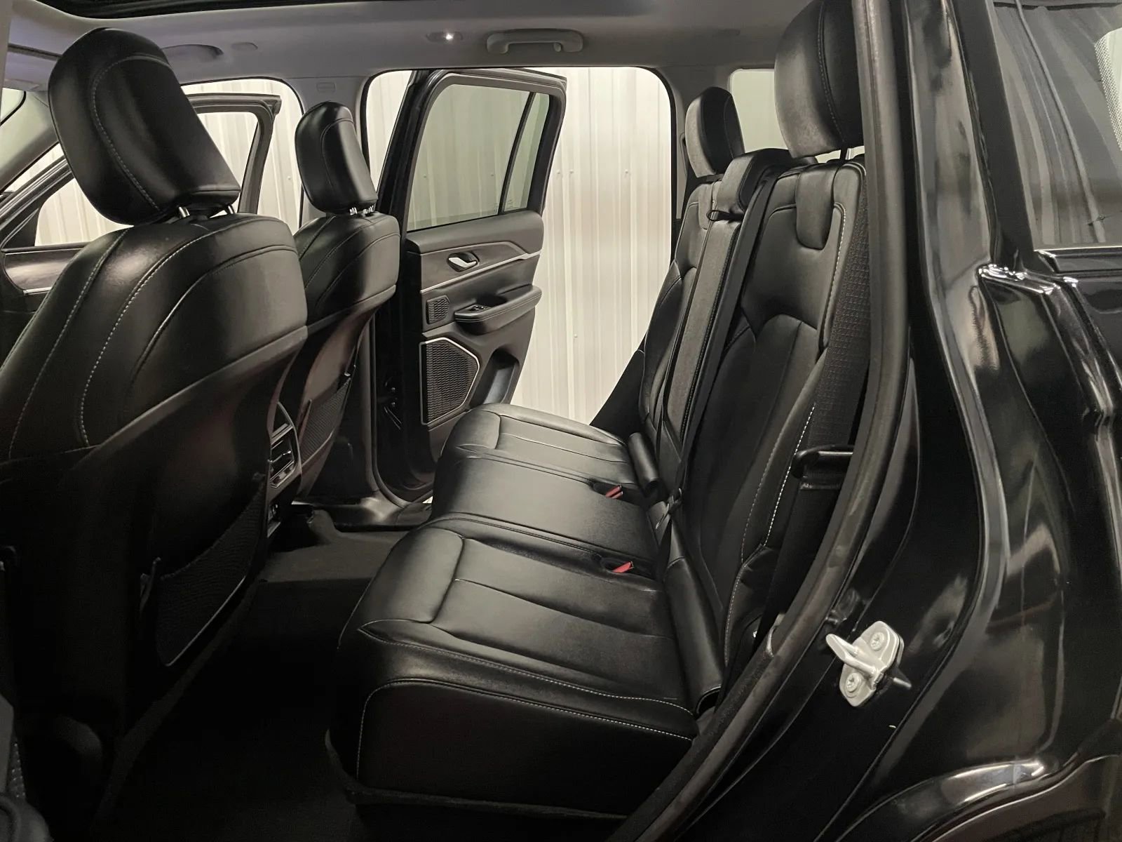 Used 2024 Jeep Grand Cherokee Limited 4xe image 41