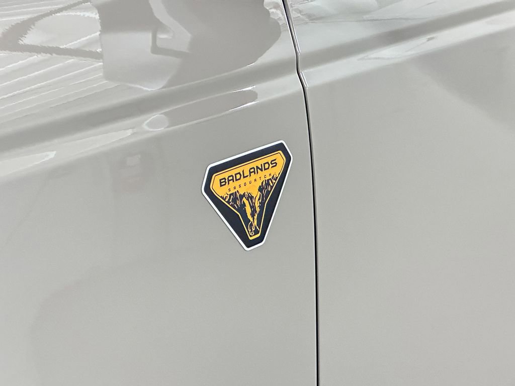 New 2025 Ford Bronco Badlands w/ Sasquatch Package image 13