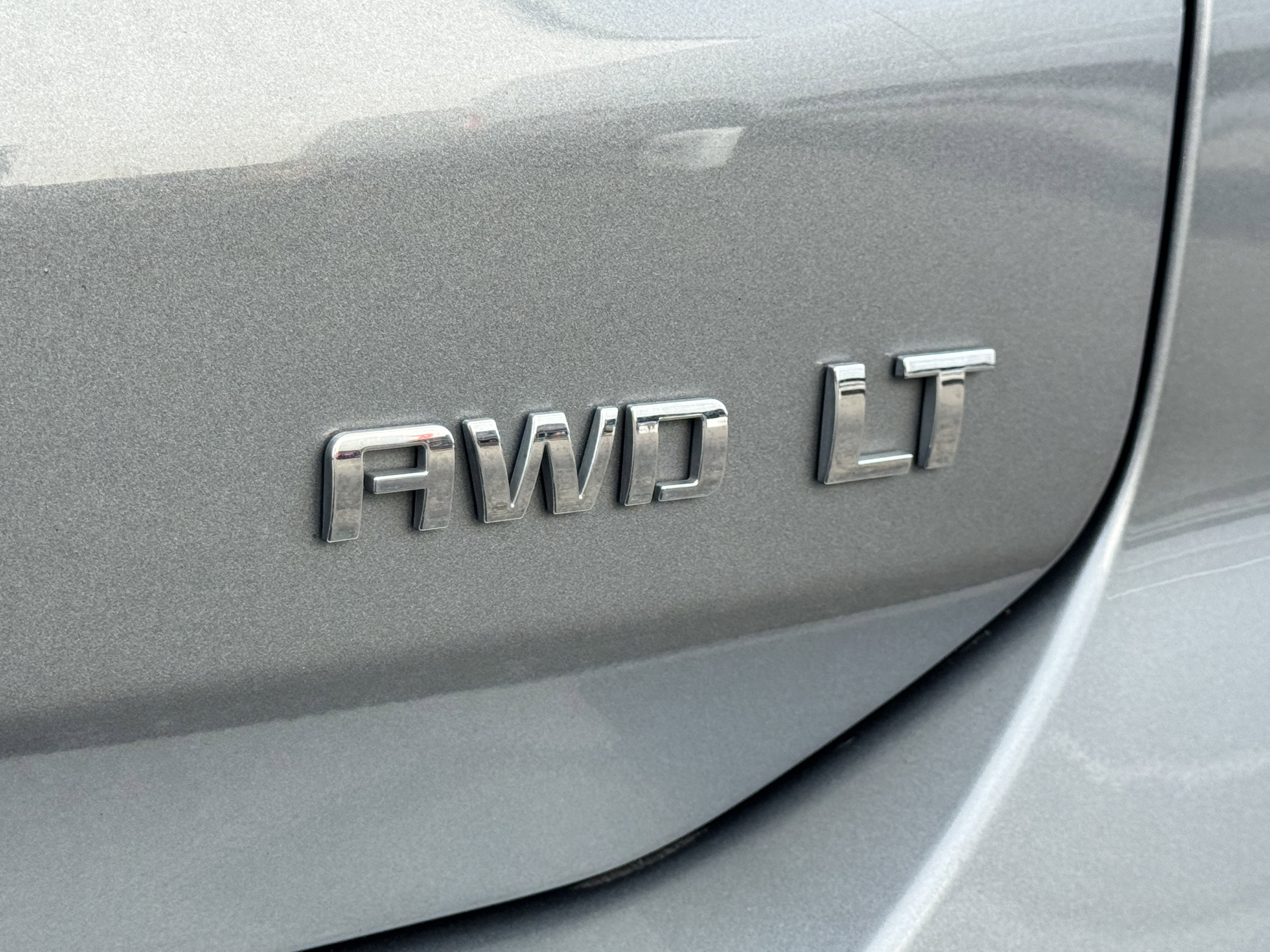 Used 2023 Chevrolet Equinox LT AWD/4WD image 12