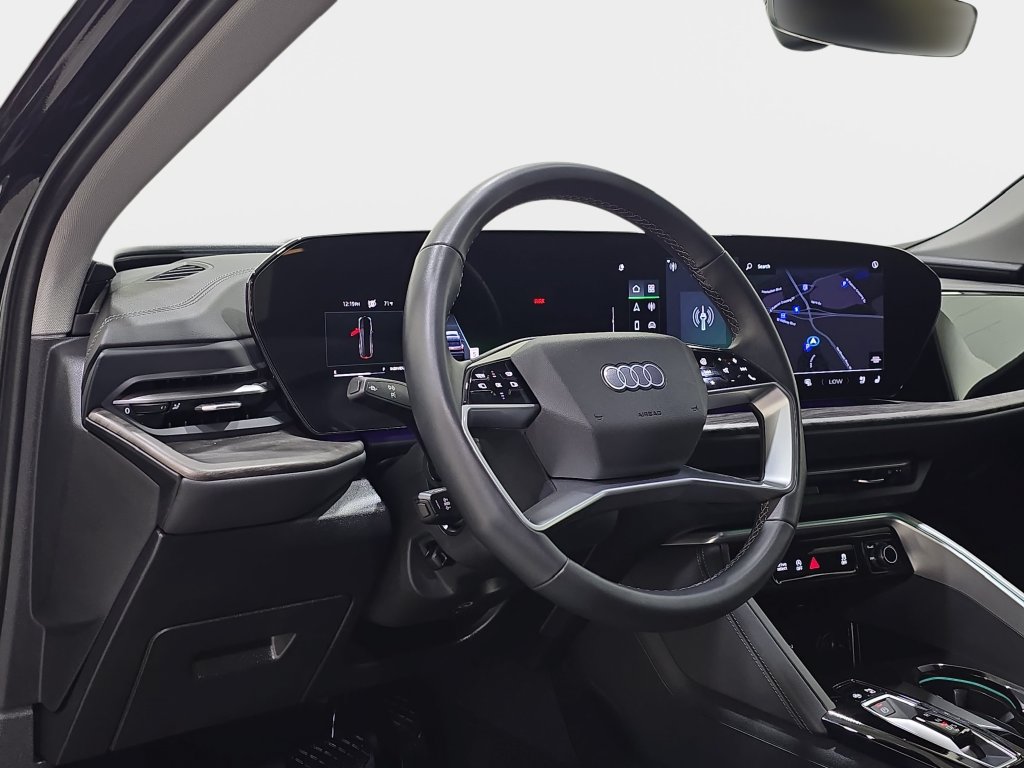 Used 2025 Audi Q5 Premium w/ Premium Plus AWD/4WD image 19