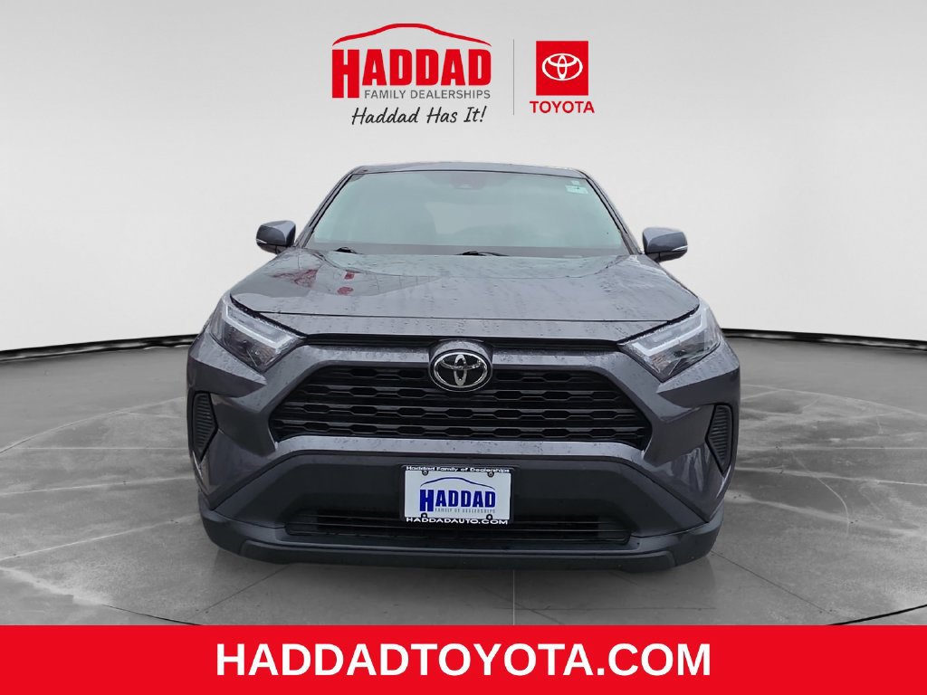 Used 2023 Toyota RAV4 LE AWD/4WD image 9