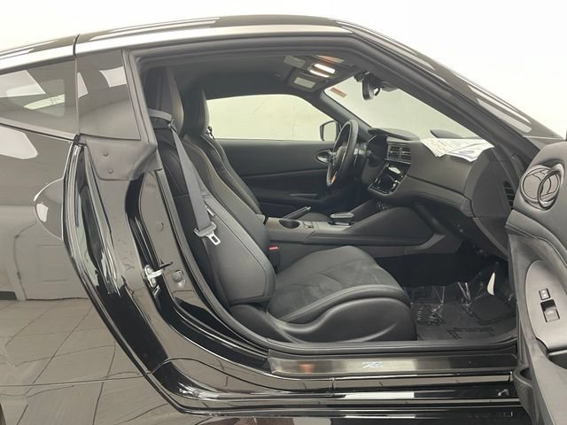 Used 2023 Nissan Z w/ Floor Mat Package (L93) RWD image 17