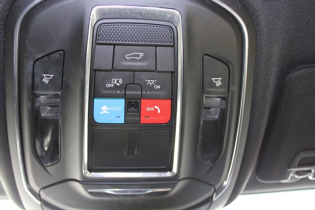 Used 2023 Jeep Grand Cherokee L Laredo image 43