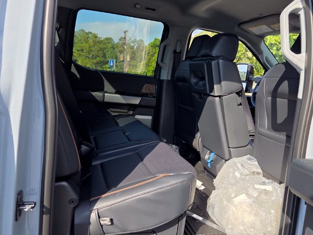 New 2027 Ford F350 Lariat RWD image 10