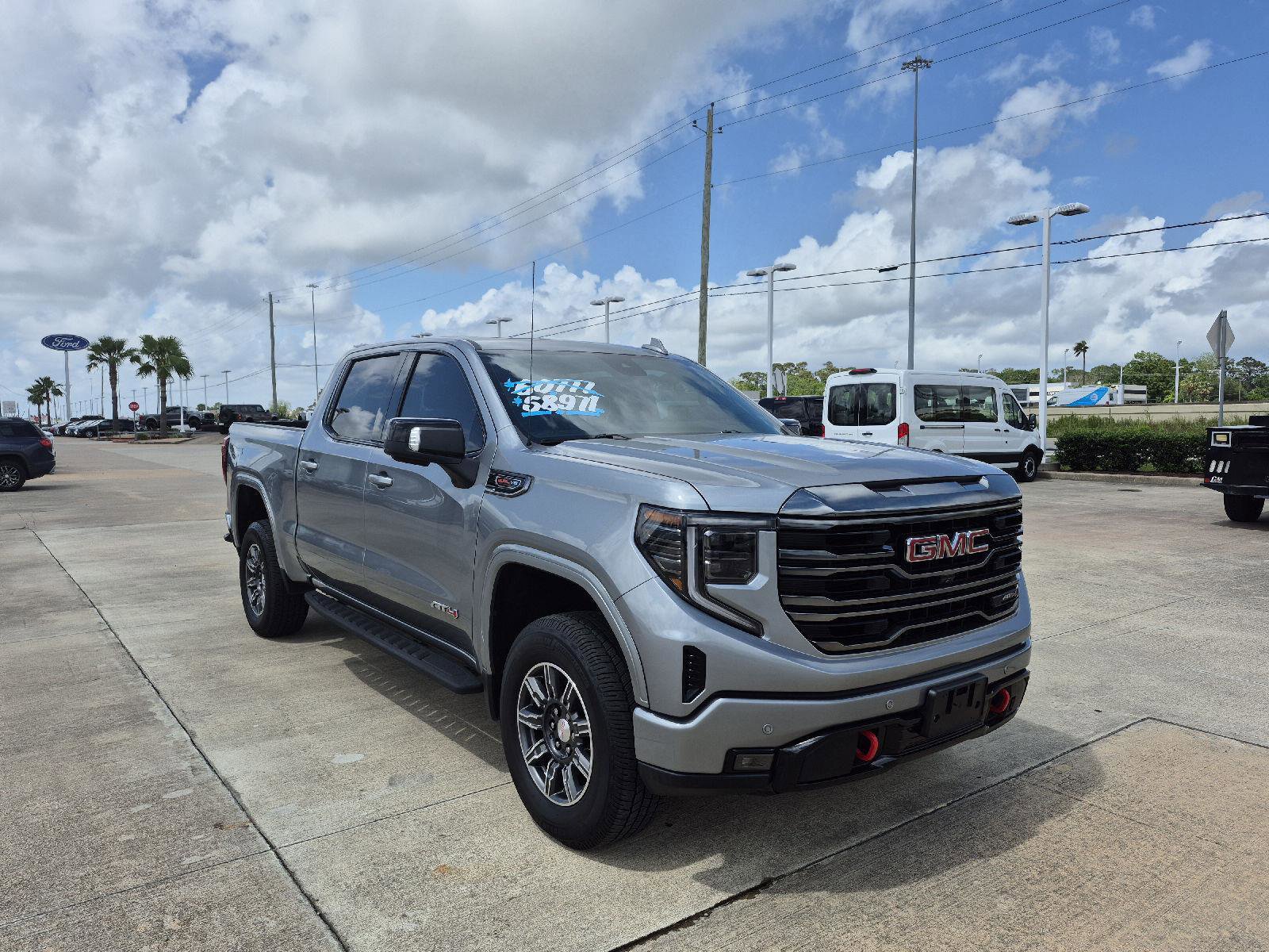 Used 2024 GMC Sierra 1500 AT4 w/ Technology Package AWD/4WD image 20