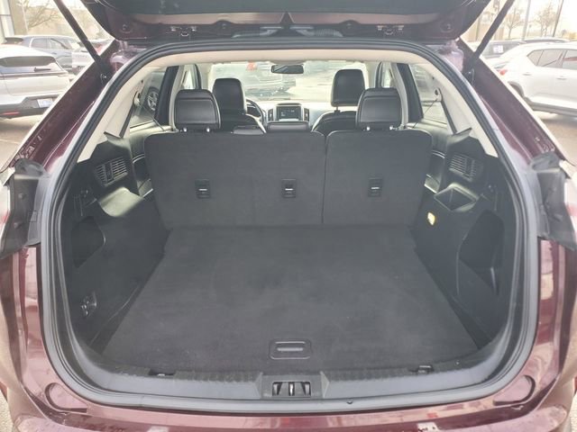 Used 2021 Ford Edge SEL image 32