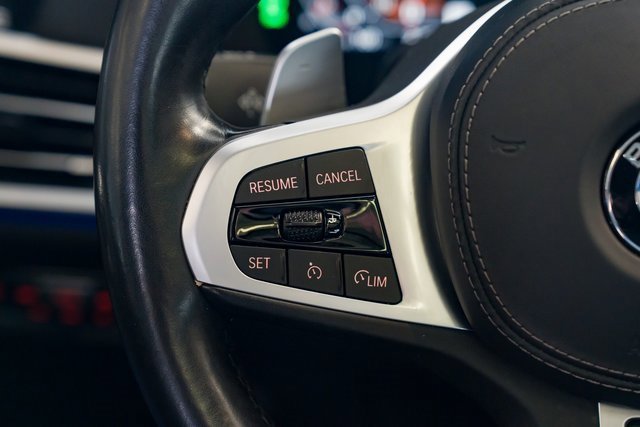 Used 2022 BMW X7 M50i w/ Cold Weather Package image 17