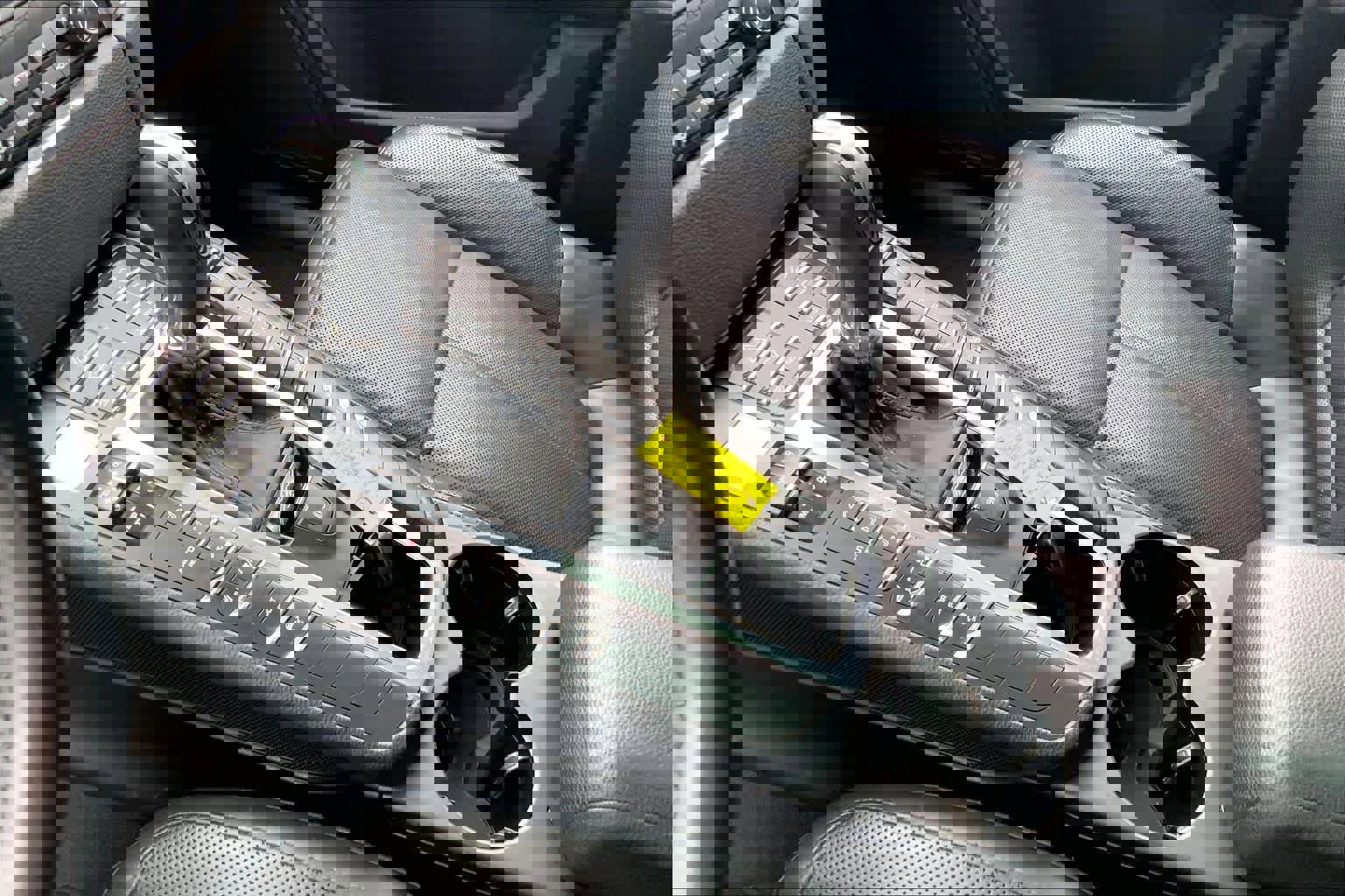 Used 2018 Porsche Macan AWD/4WD image 16