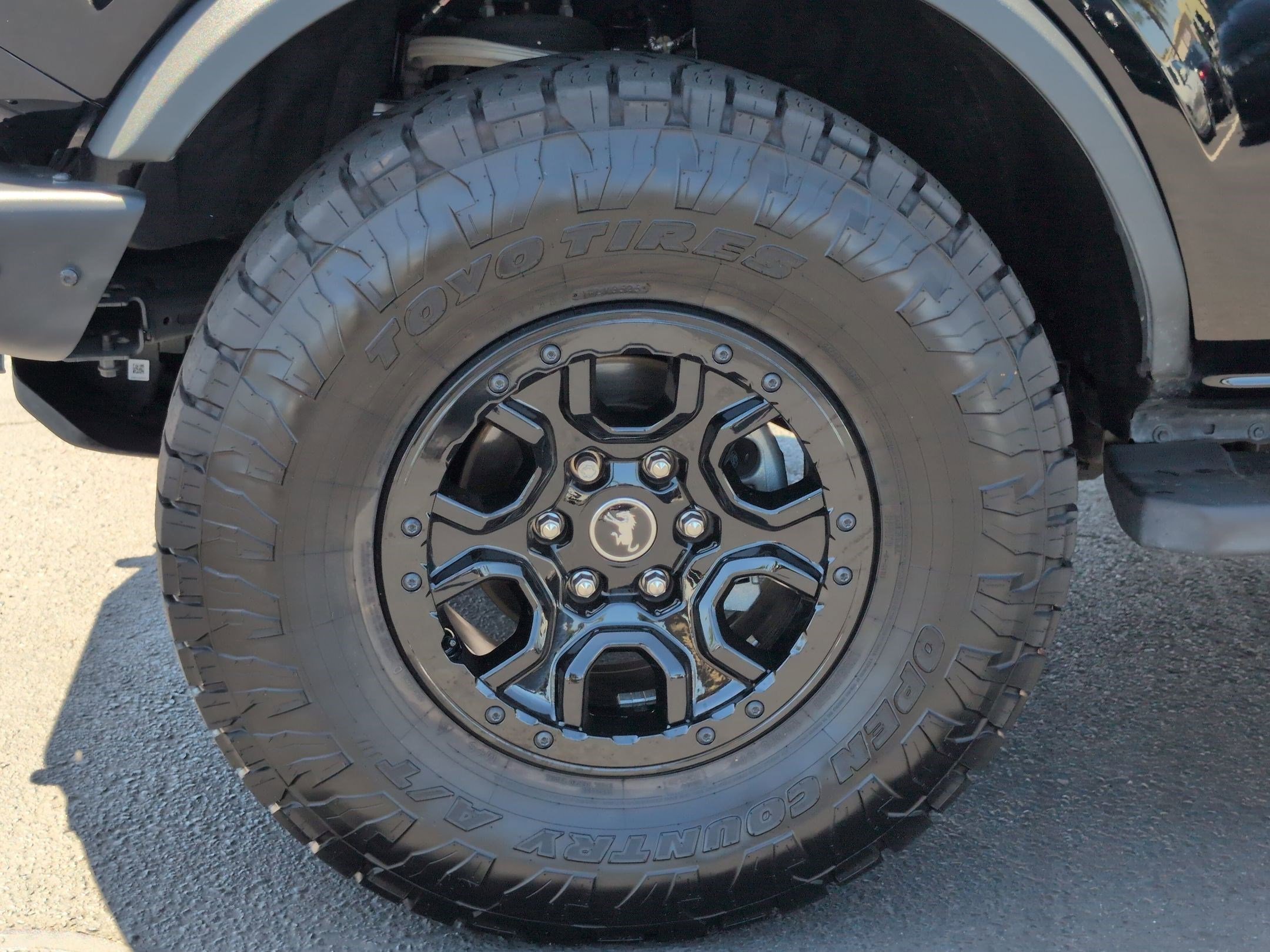 Used 2023 Ford Bronco Outer Banks w/ Sasquatch Package AWD/4WD image 13