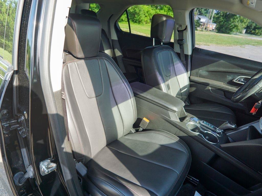 Used 2016 Chevrolet Equinox LTZ w/ Enhanced Convenience Package AWD/4WD image 28