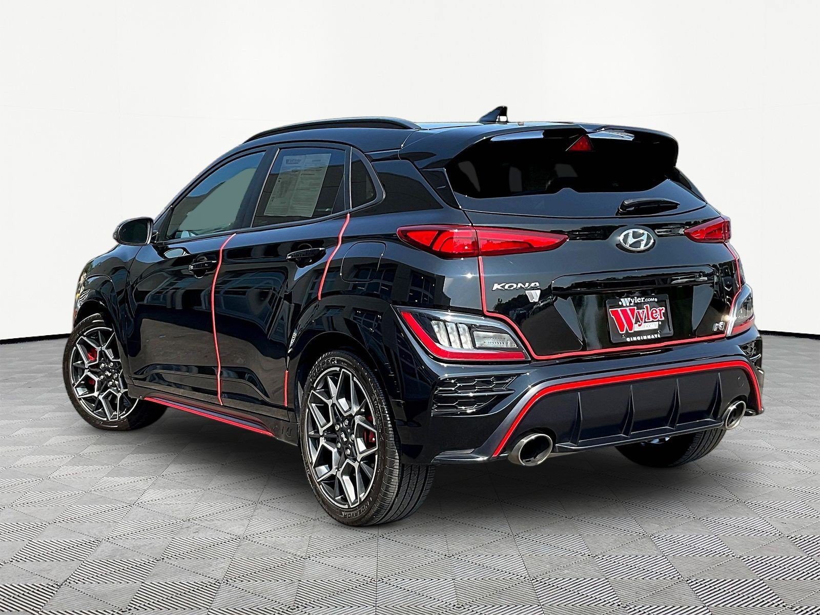 Certified 2022 Hyundai Kona N FWD image 4