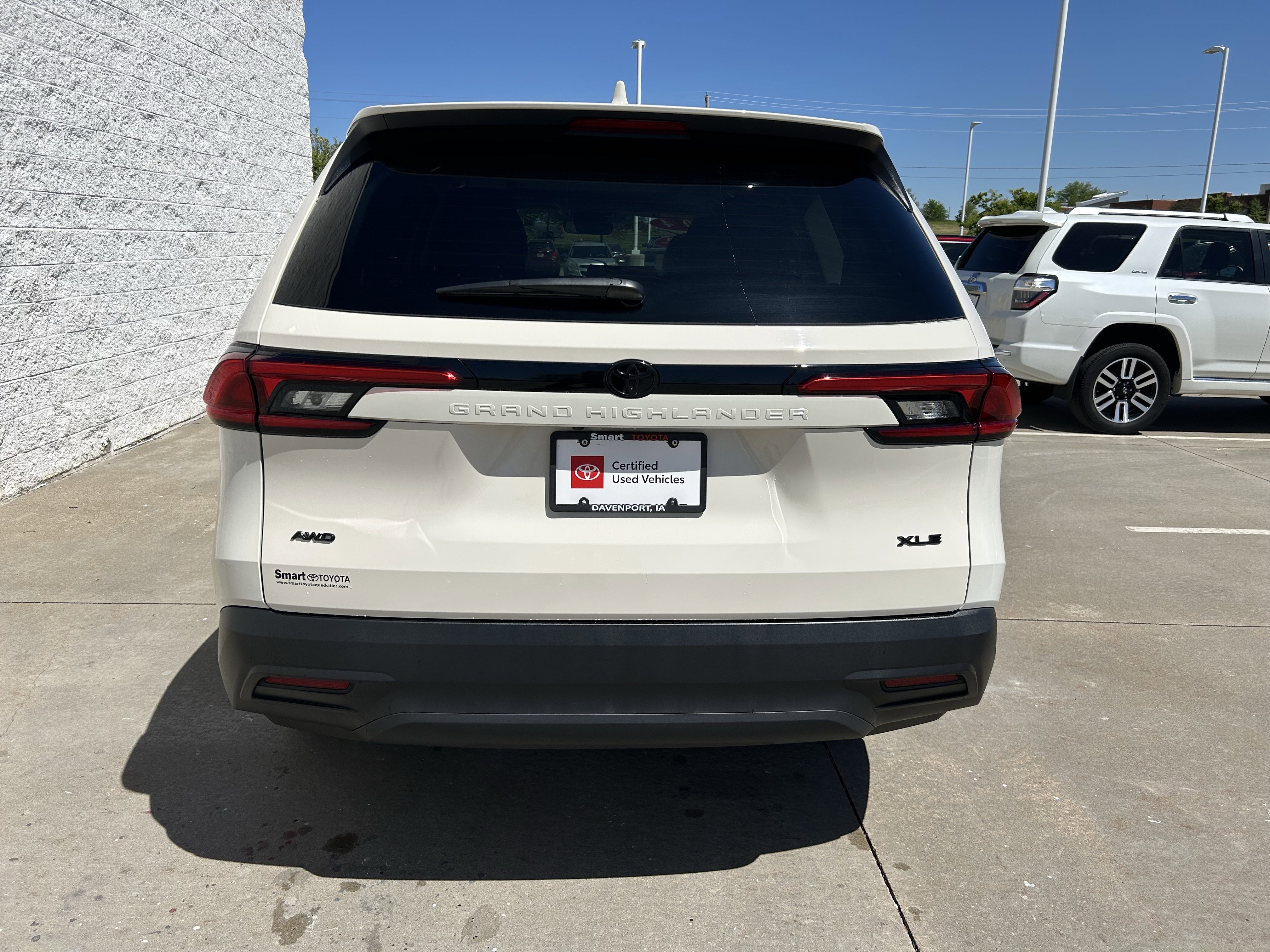 Used 2024 Toyota Grand Highlander AWD image 5