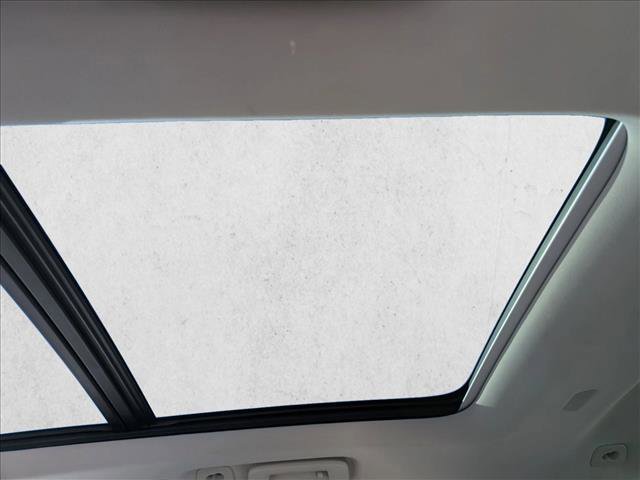 Used 2018 Volvo XC90 T5 Momentum w/ Convenience Package image 22