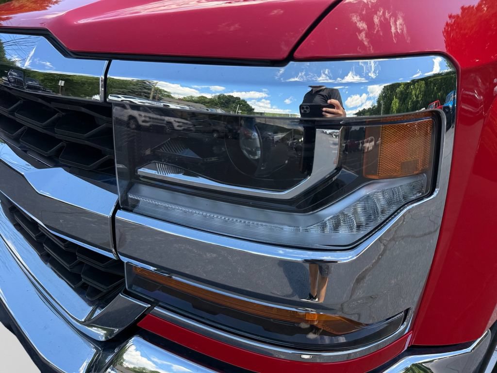 Used 2018 Chevrolet Silverado 1500 LT w/ All Star Edition AWD/4WD image 22