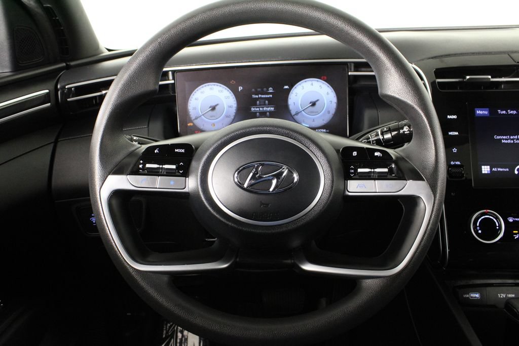 Used 2023 Hyundai Santa Cruz SEL w/ Activity Package FWD image 9