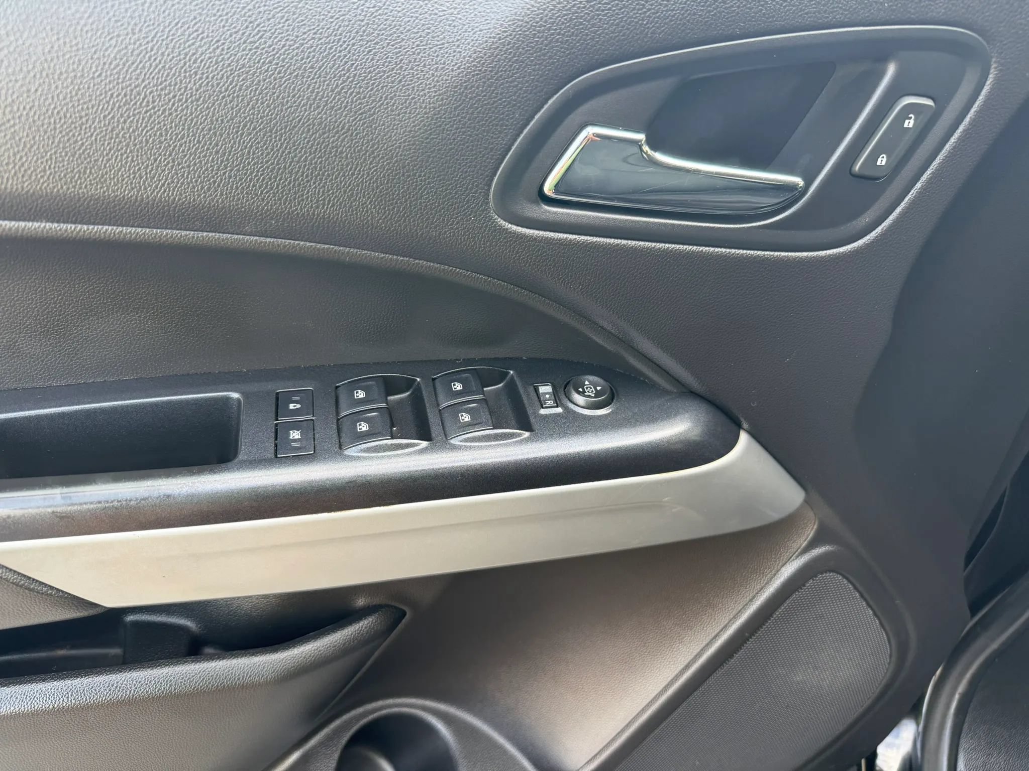 Used 2017 Chevrolet Colorado LT RWD image 9