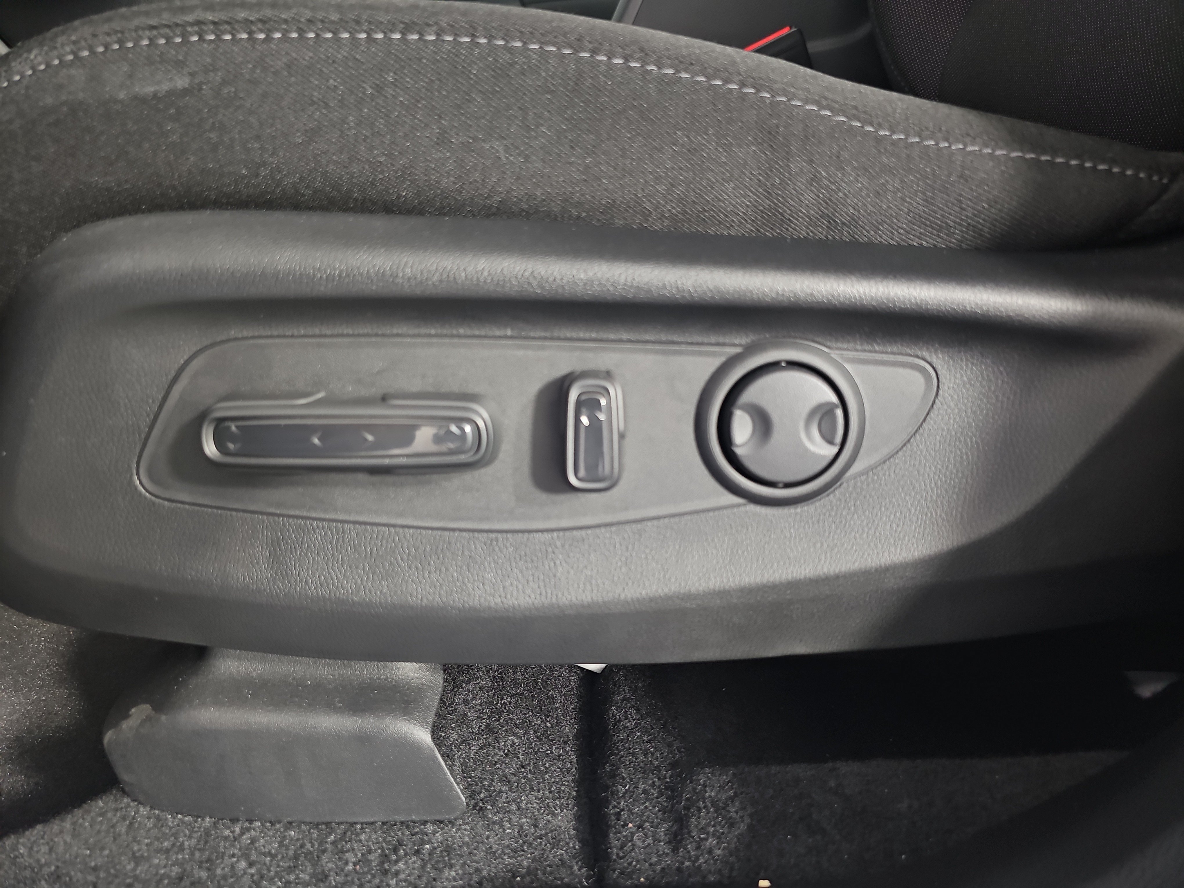 Used 2026 Honda CR-V EX image 17