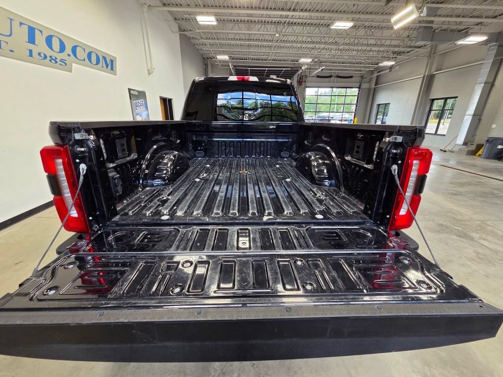 Used 2026 Ford F350 Lariat w/ Chrome Package AWD/4WD image 9