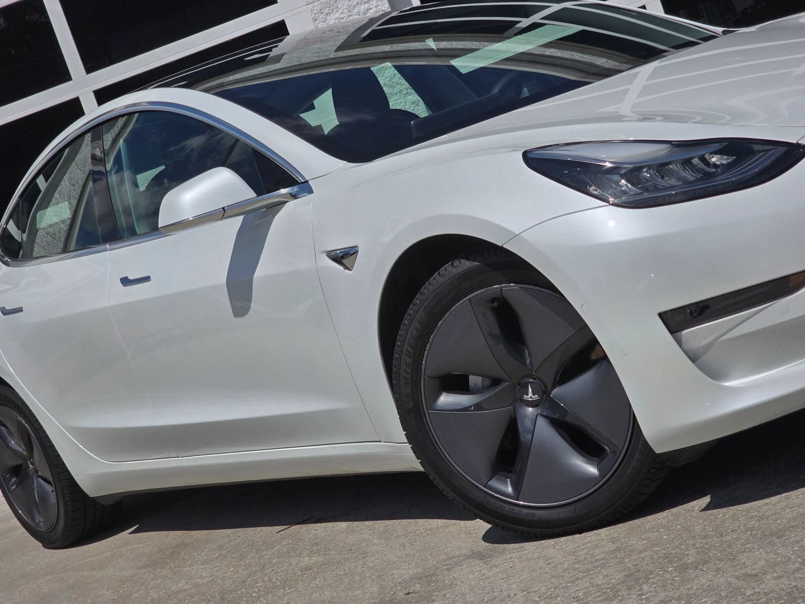 Used 2020 Tesla Model 3 Standard Range Plus RWD image 12