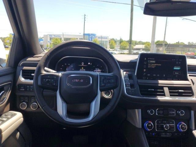 Used 2023 GMC Yukon SLT w/ SLT Luxury Package AWD/4WD image 15