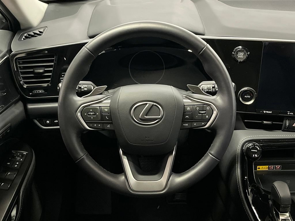 Used 2025 Lexus NX 250 FWD w/ Premium Package image 7
