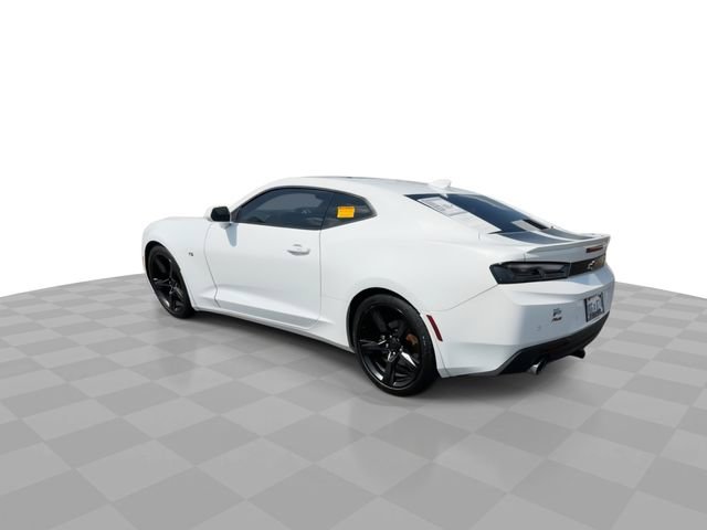Used 2017 Chevrolet Camaro LT RWD image 6