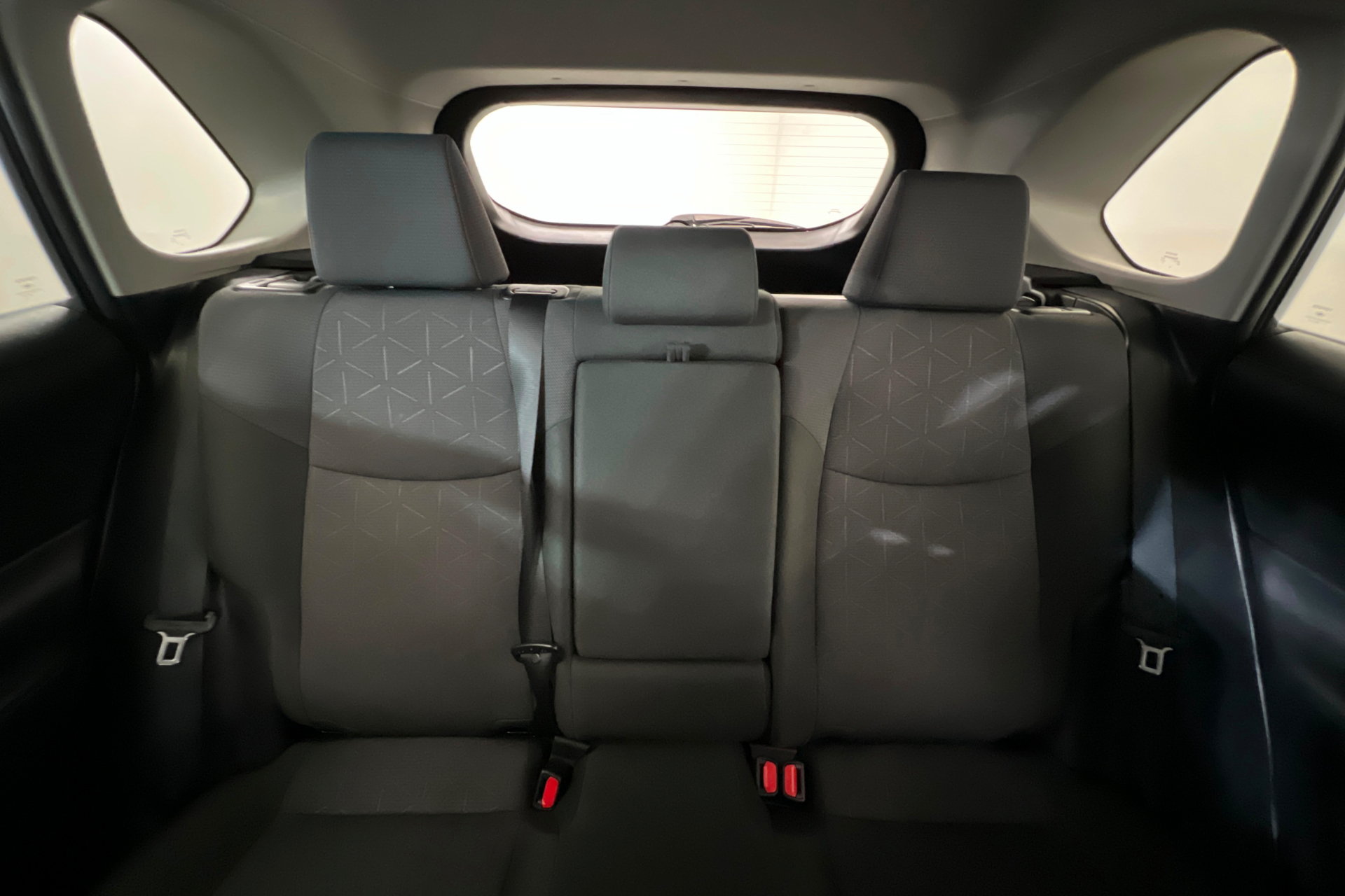Used 2025 Toyota RAV4 XLE FWD image 26