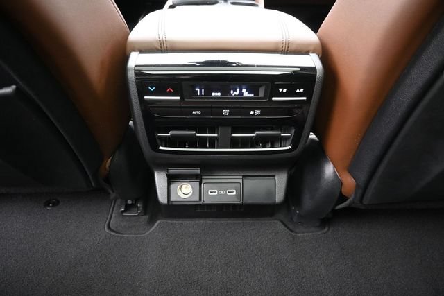 Used 2024 Acura MDX SH-AWD w/ Technology Package image 21