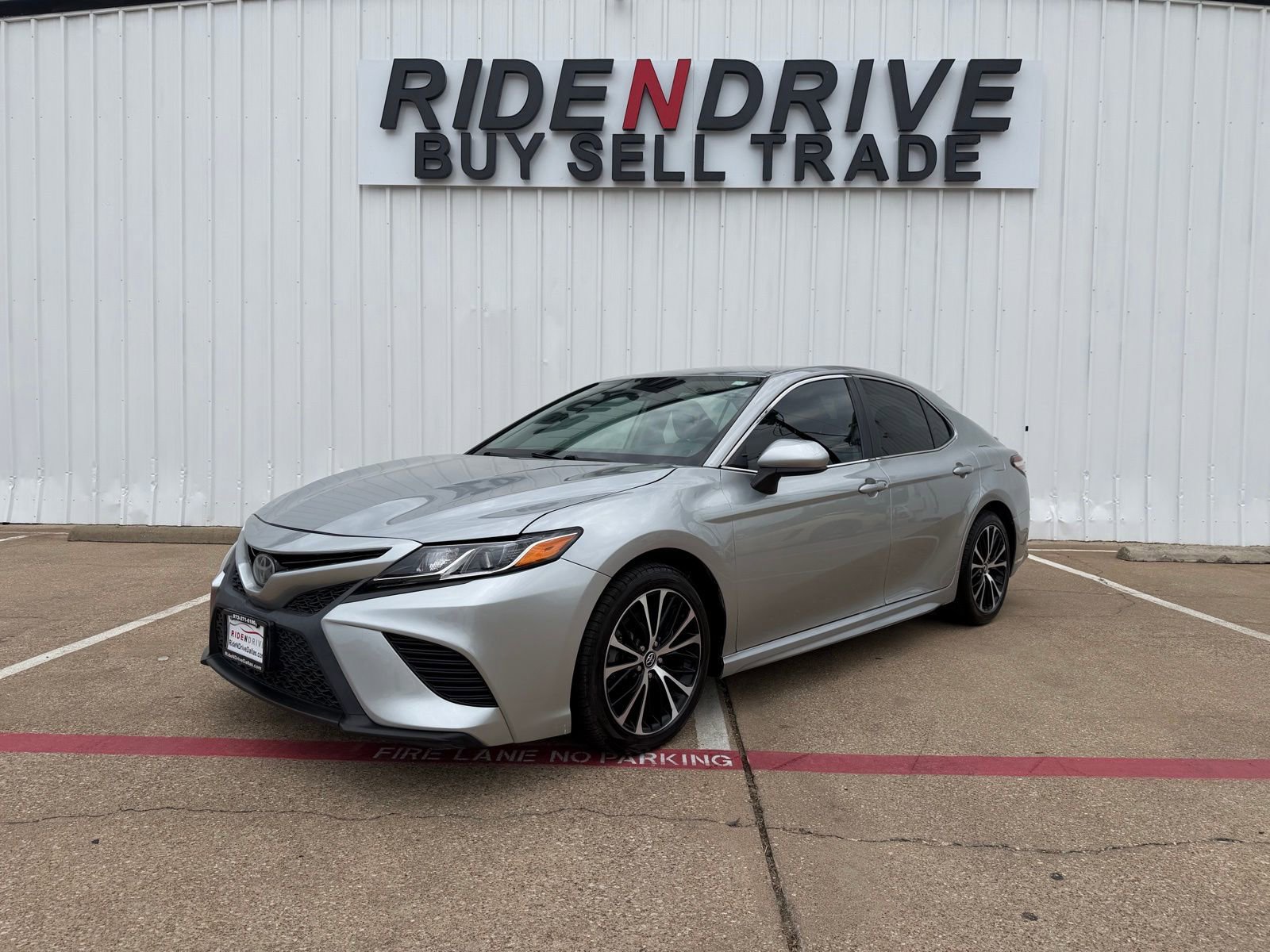 Used 2020 Toyota Camry SE