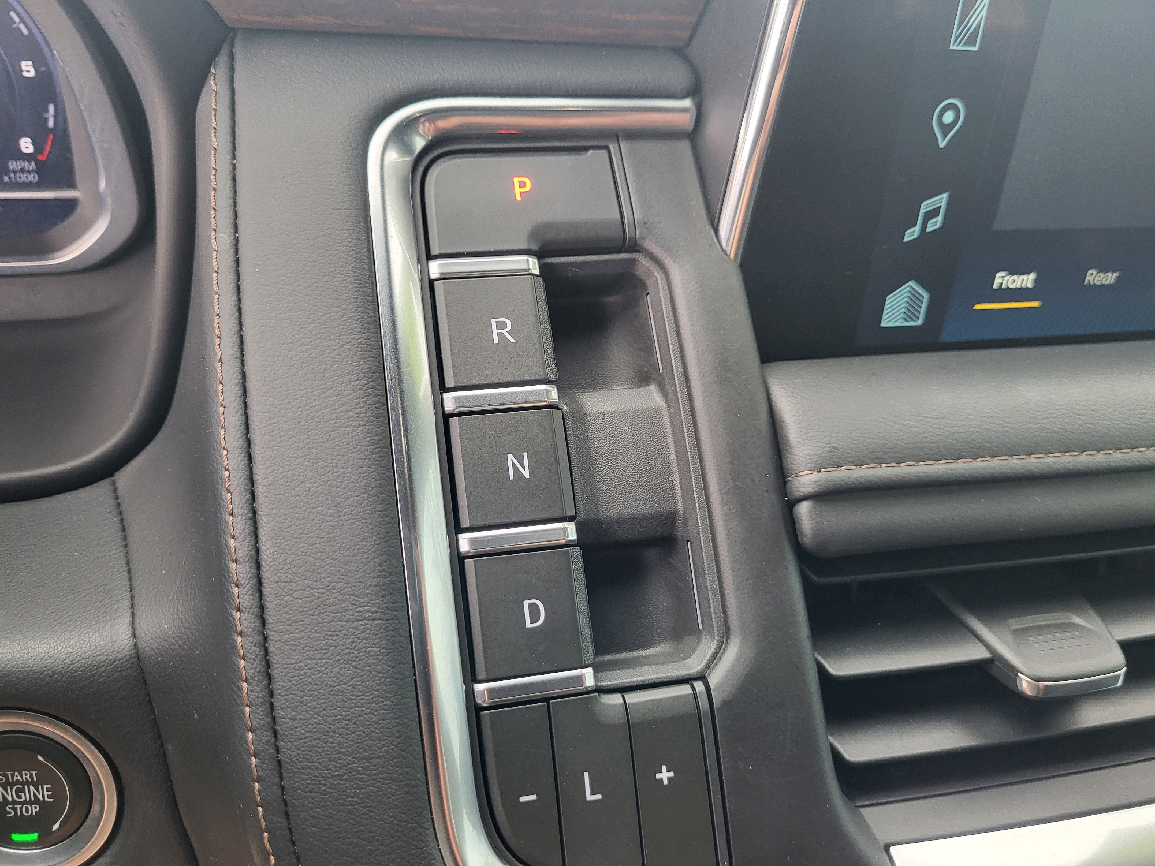 Certified 2023 Chevrolet Suburban High Country image 10