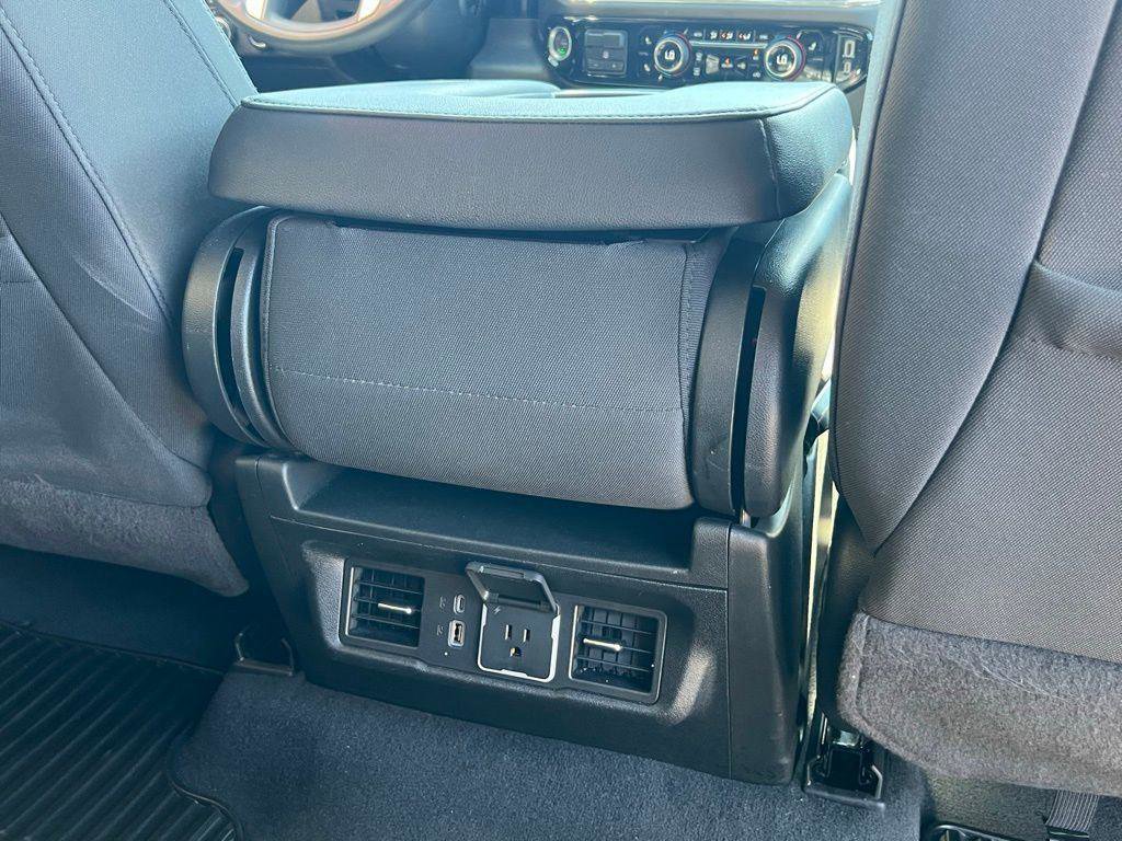 Used 2025 Chevrolet Silverado 3500 LT w/ All Star Edition image 24