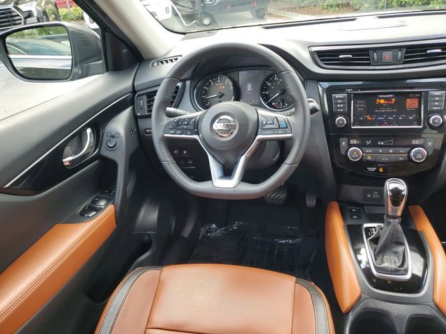 Used 2019 Nissan Rogue SL w/ Premium Package image 12