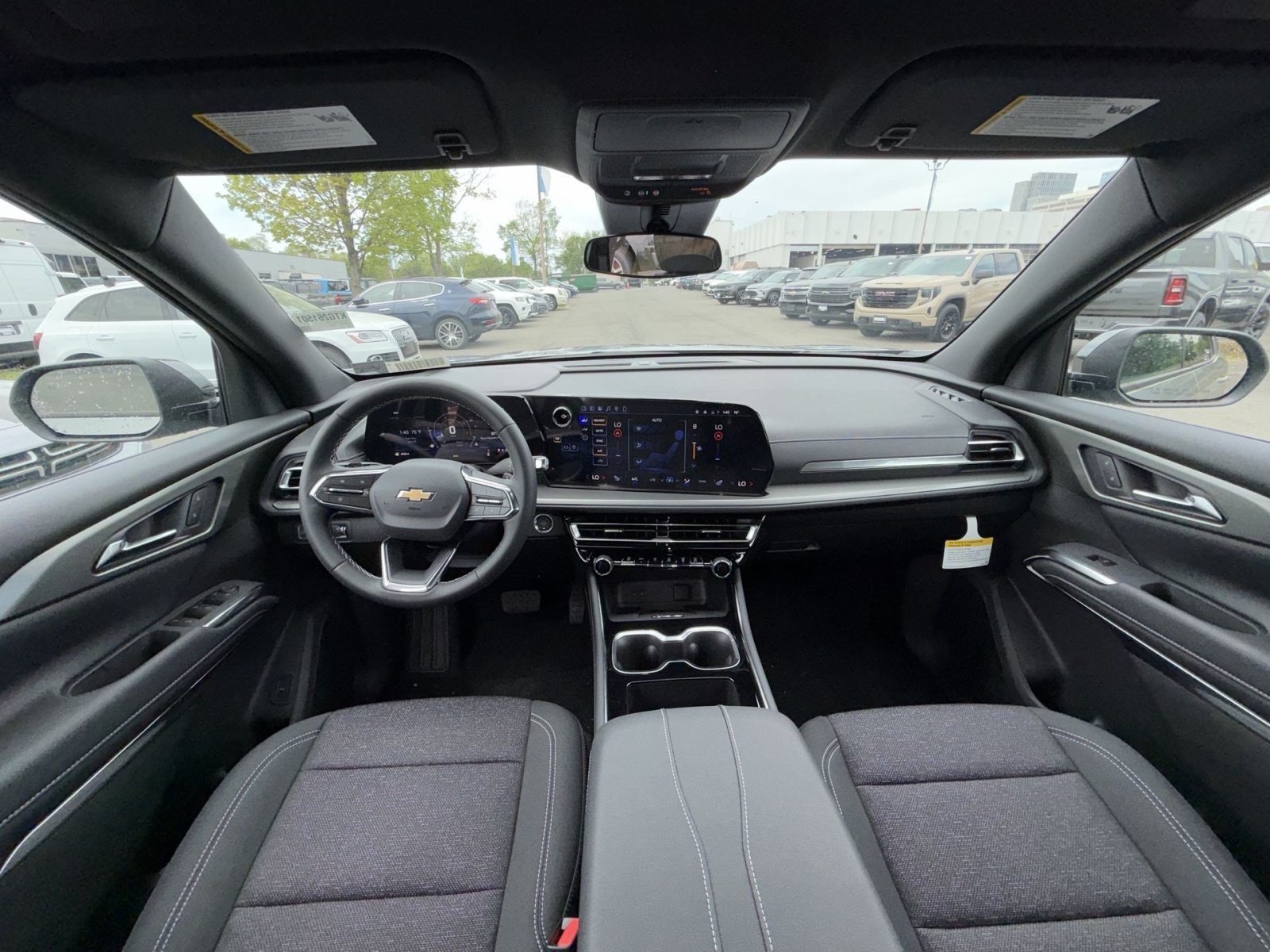 New 2026 Chevrolet Traverse LT FWD image 23