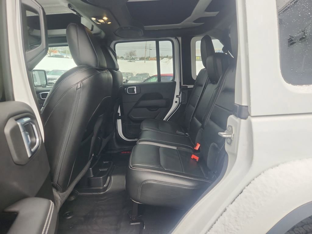 Used 2021 Jeep Wrangler Unlimited Sahara image 10