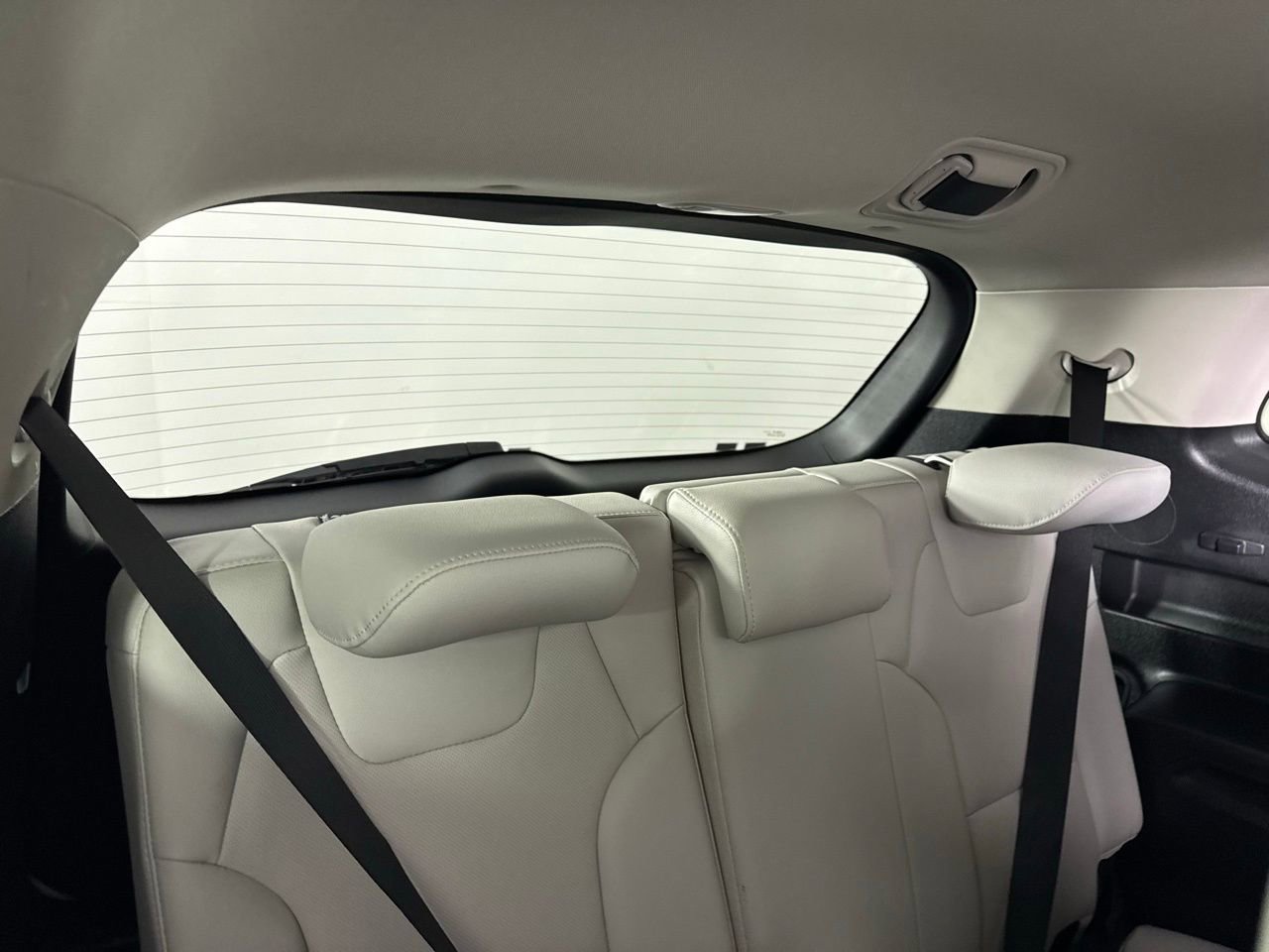 Used 2024 Kia Telluride EX w/ EX Captain's Chair Package image 30