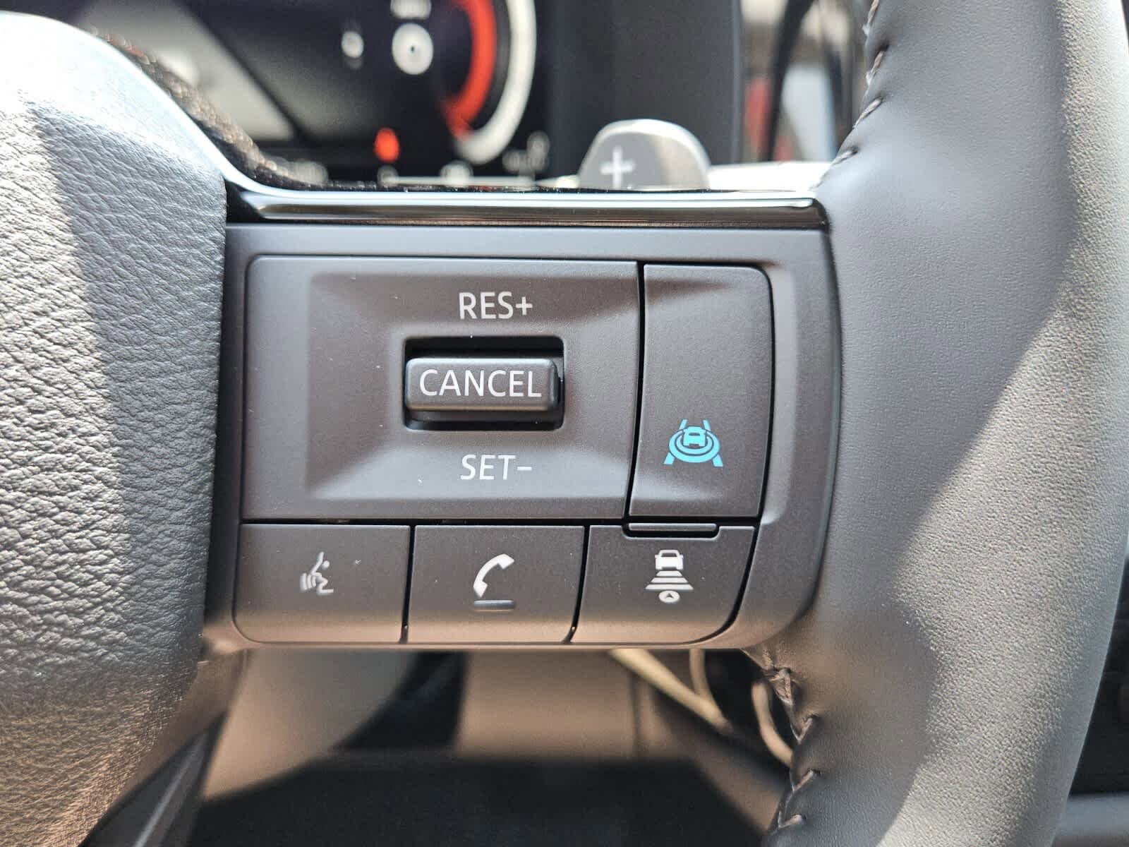 New 2026 Nissan Pathfinder SL FWD image 13