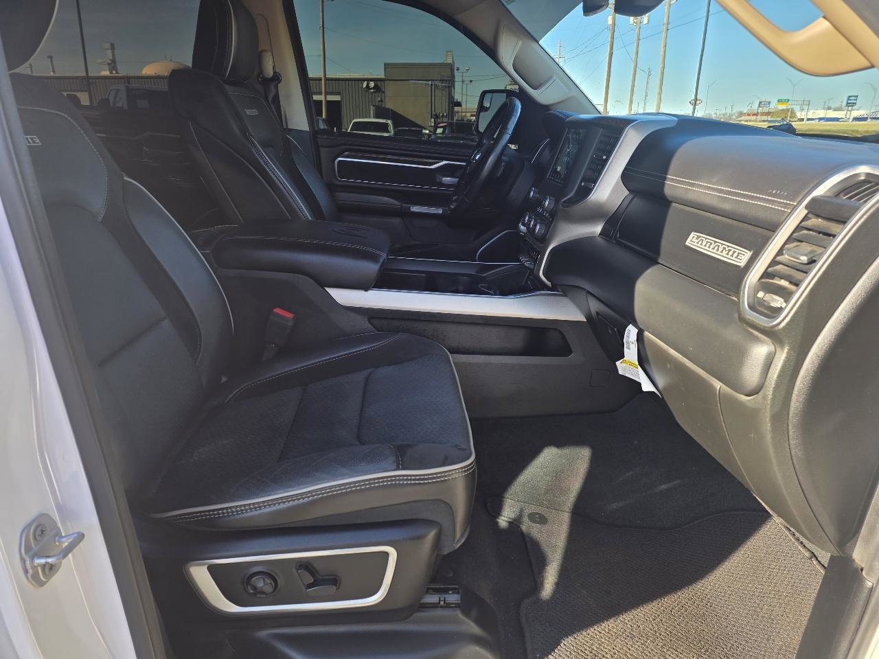 Used 2019 RAM 1500 Laramie image 17