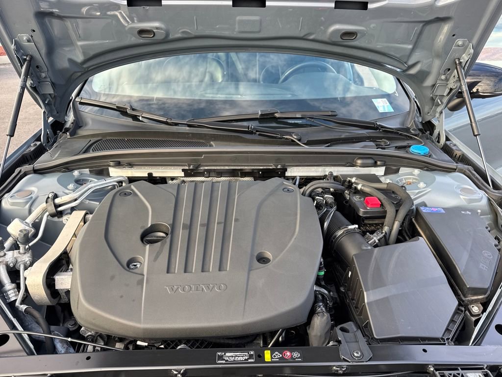 Used 2024 Volvo S60 B5 Plus image 28