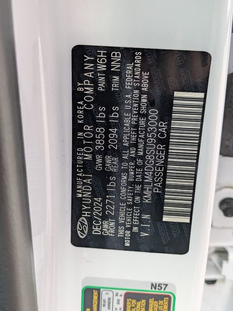 Used 2025 Hyundai Elantra Sport image 32